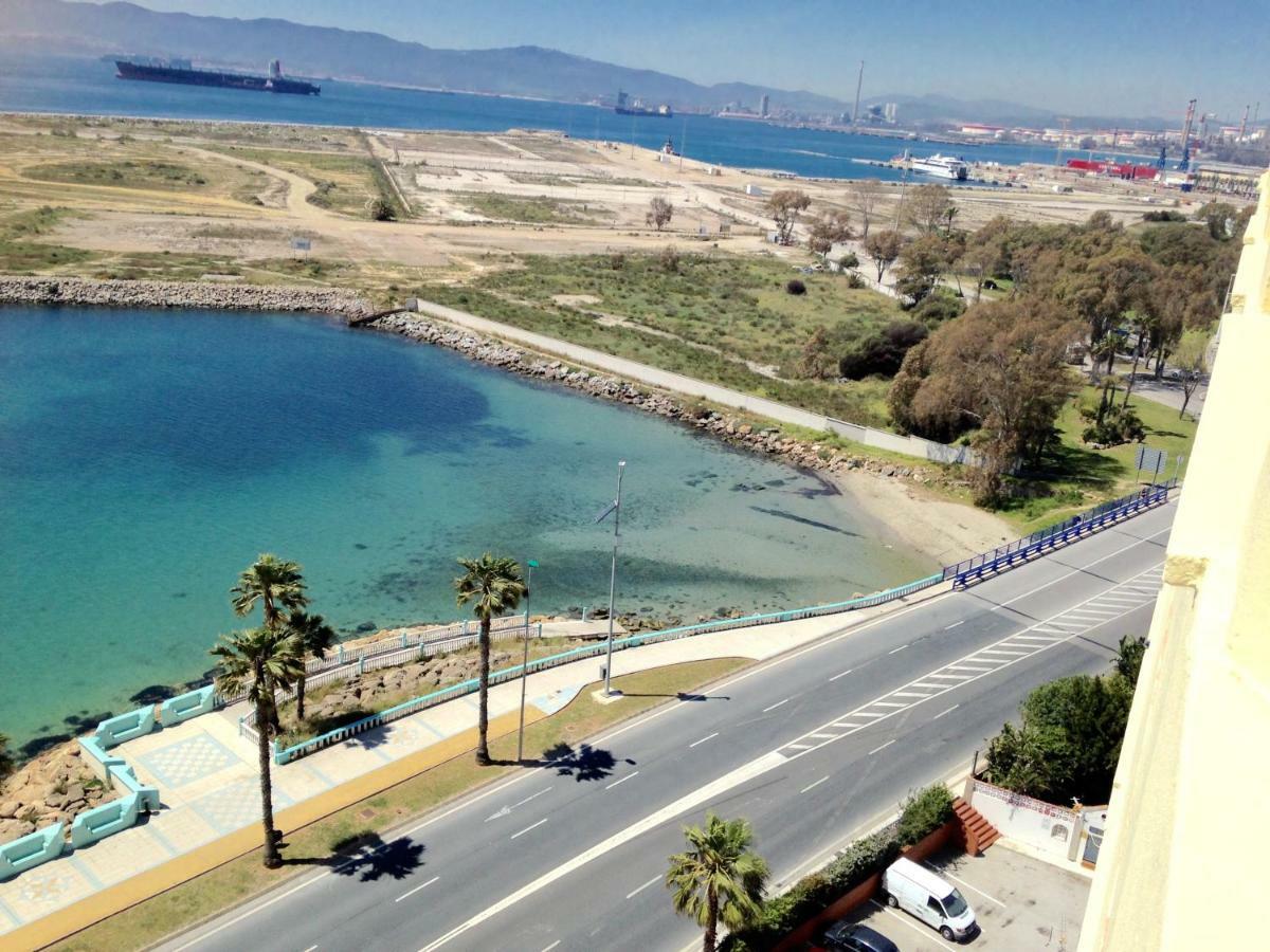 Apartamentos Vista A Tres Continentes ลาลิเนียเดลากอนเซ็ปซีออน ภายนอก รูปภาพ
